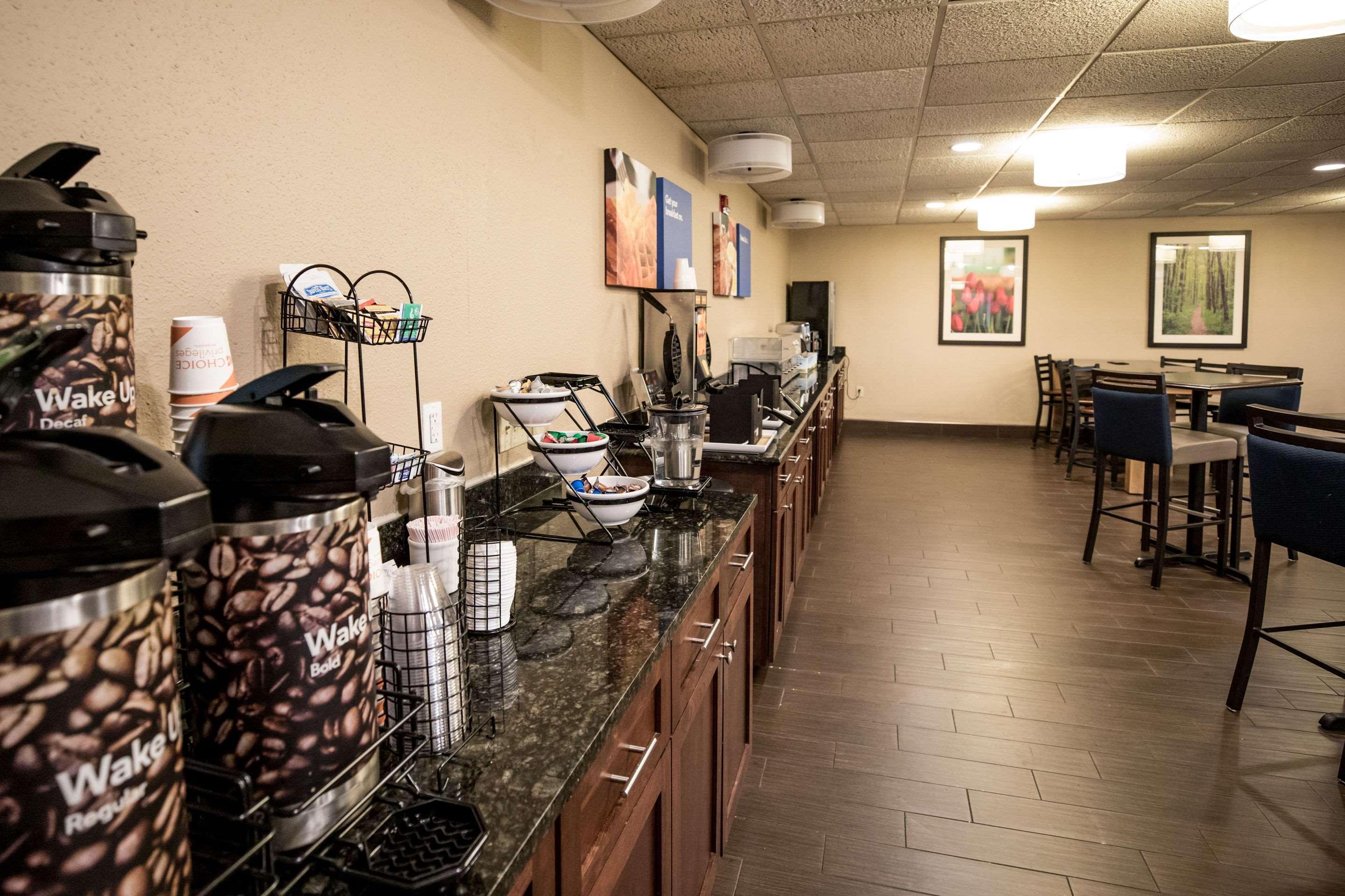 Paw Paw Comfort Inn & Suites מראה חיצוני תמונה