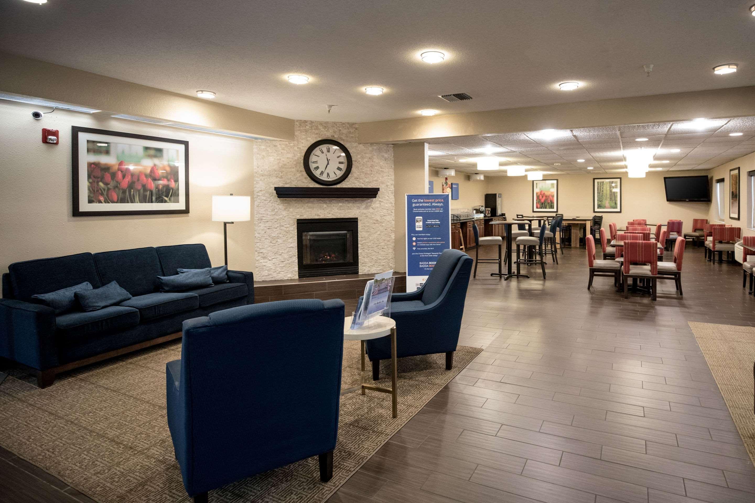 Paw Paw Comfort Inn & Suites מראה חיצוני תמונה