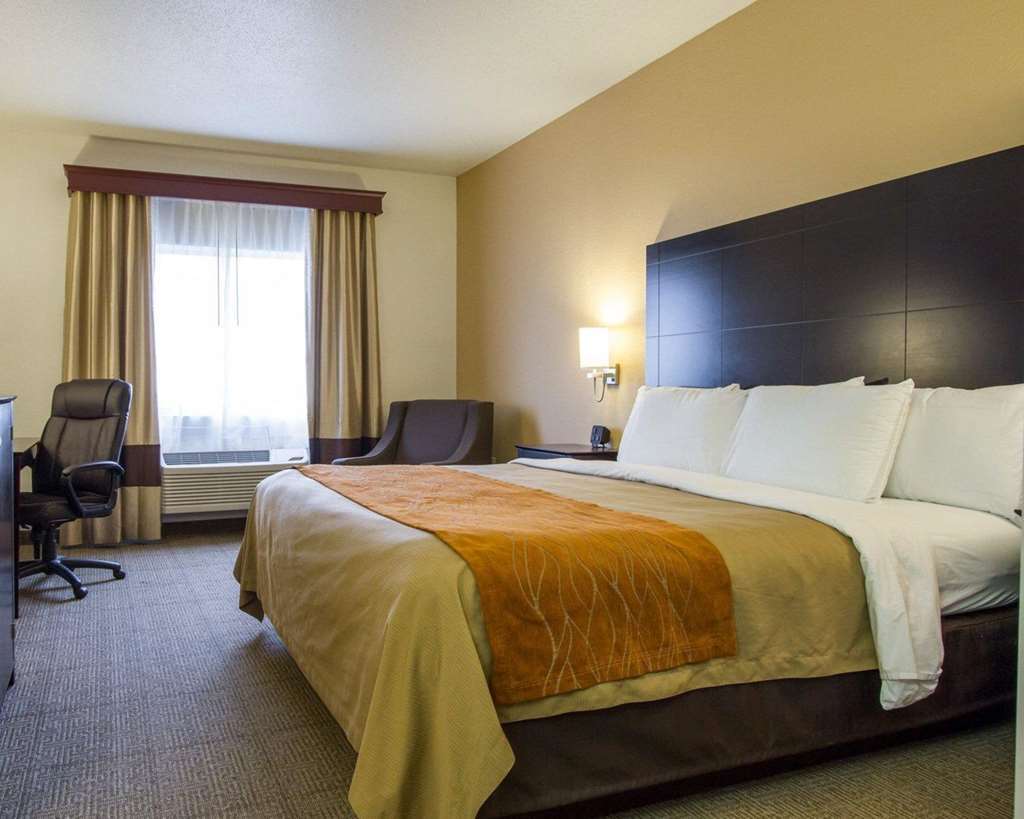 Paw Paw Comfort Inn & Suites חדר תמונה