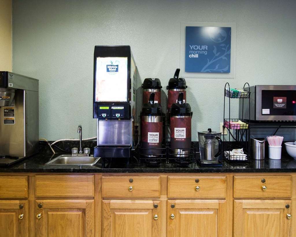 Paw Paw Comfort Inn & Suites מסעדה תמונה